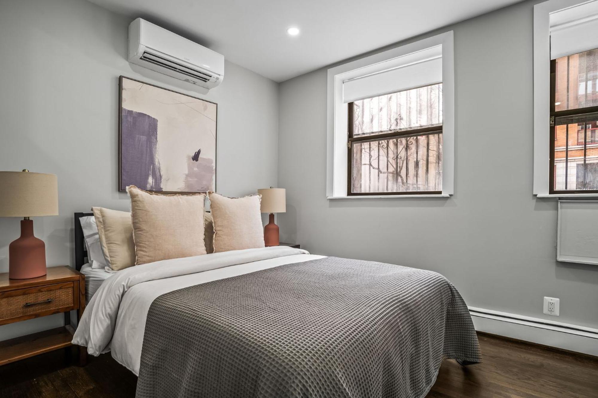 Cozy Corner 2 Bd 1 Bath New York